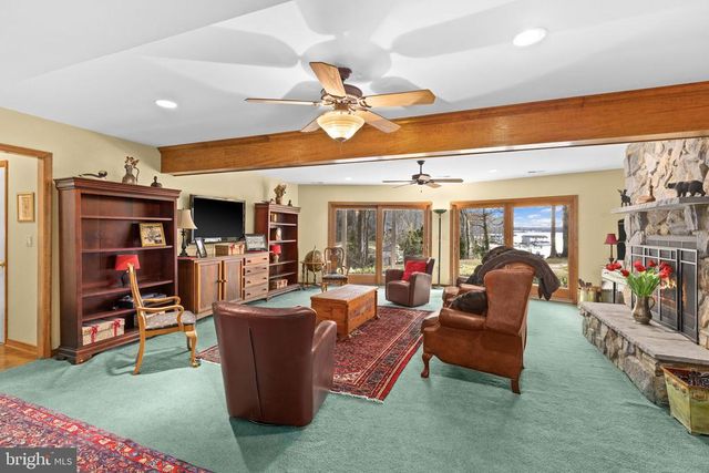 2325 WATERSIDE DR, Bumpass, VA 23024