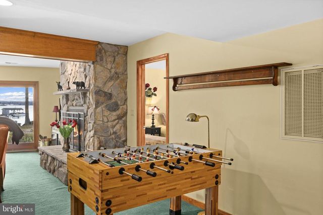 2325 WATERSIDE DR, Bumpass, VA 23024