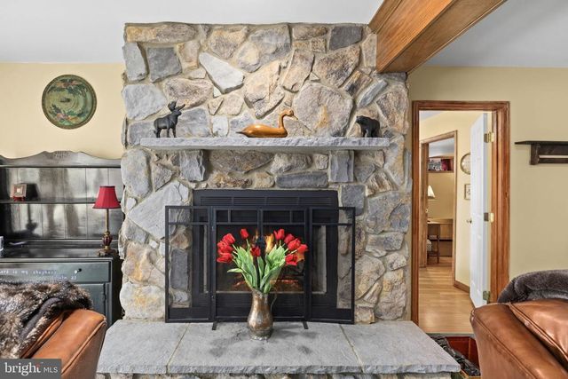 2325 WATERSIDE DR, Bumpass, VA 23024