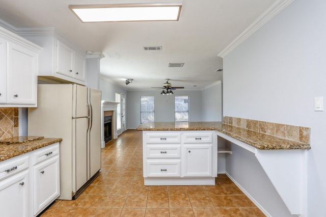 8123 Big Oak Trail Drive, Houston, TX 77040