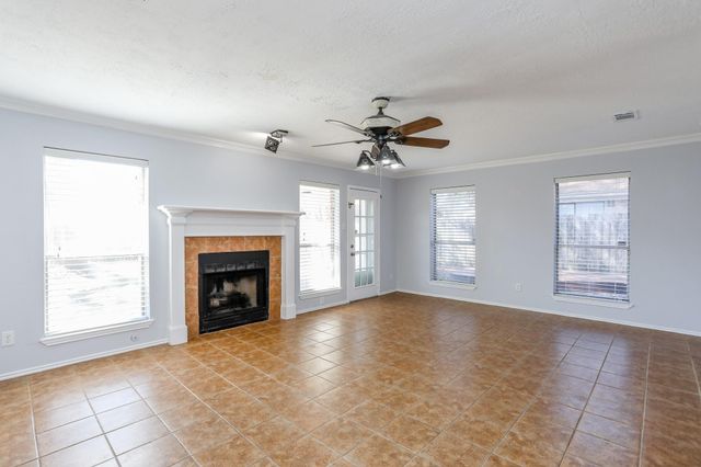 8123 Big Oak Trail Drive, Houston, TX 77040