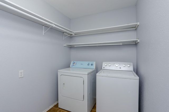 8123 Big Oak Trail Drive, Houston, TX 77040