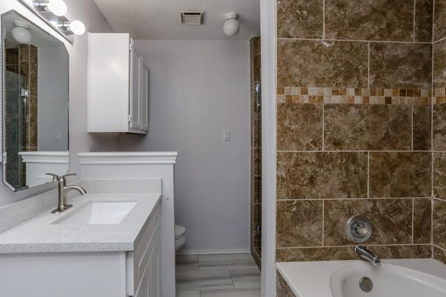 8123 Big Oak Trail Drive, Houston, TX 77040