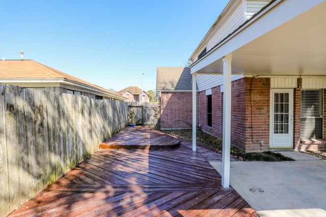 8123 Big Oak Trail Drive, Houston, TX 77040