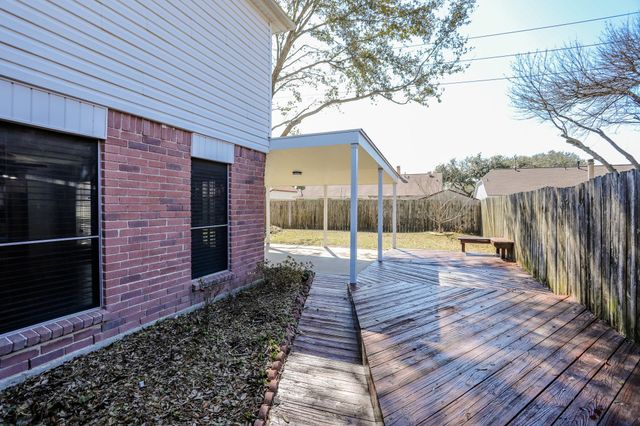 8123 Big Oak Trail Drive, Houston, TX 77040