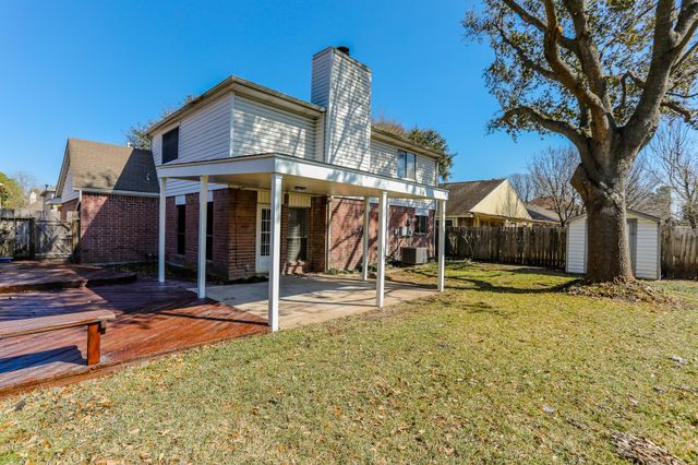 8123 Big Oak Trail Drive, Houston, TX 77040