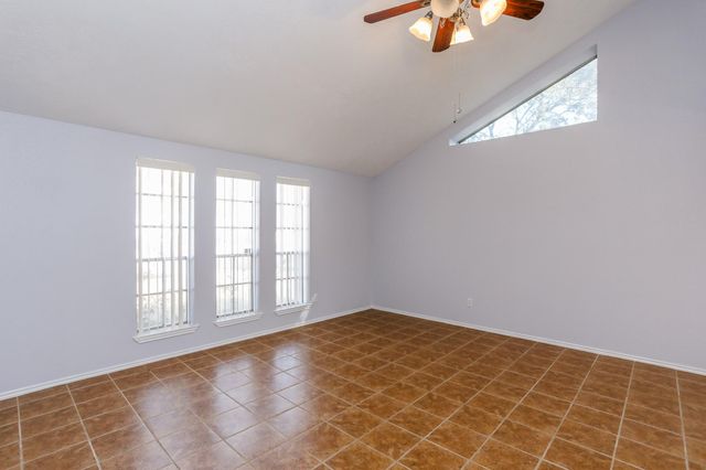 8123 Big Oak Trail Drive, Houston, TX 77040