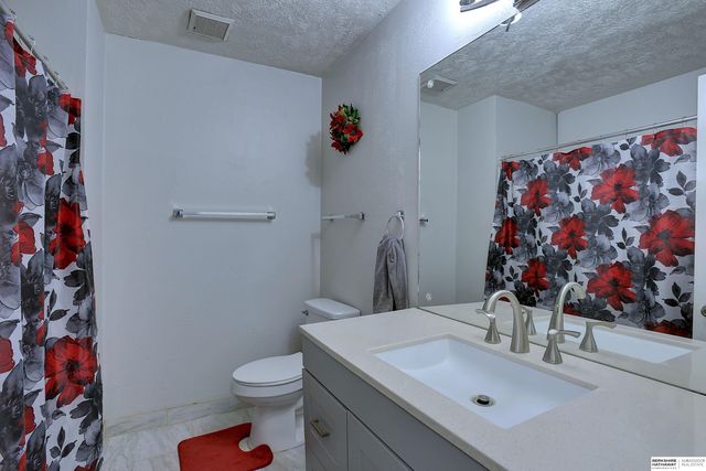 2734 N 120 Avenue, Omaha, NE 68164