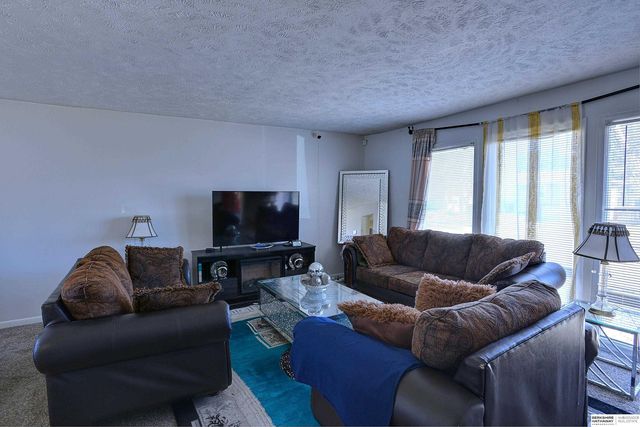 2734 N 120 Avenue, Omaha, NE 68164