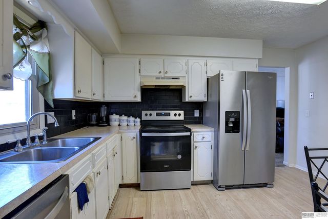 2734 N 120 Avenue, Omaha, NE 68164