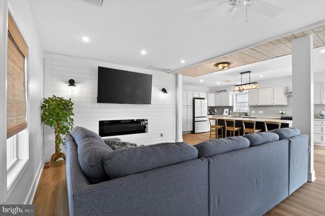 4 D AVE, Wildwood, NJ 08260