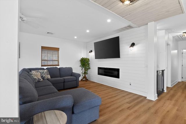 4 D AVE, Wildwood, NJ 08260