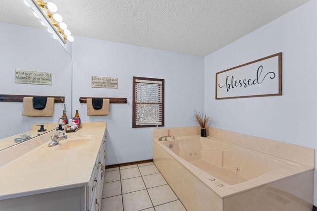 45 James View Road, Kimberling City, MO 65686
