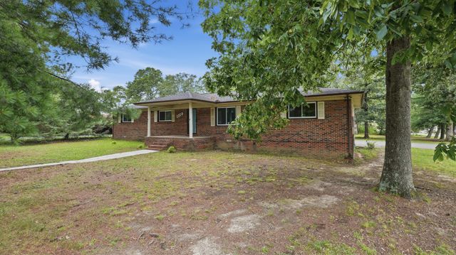 1109 McMahan St, Manchester, TN 37355