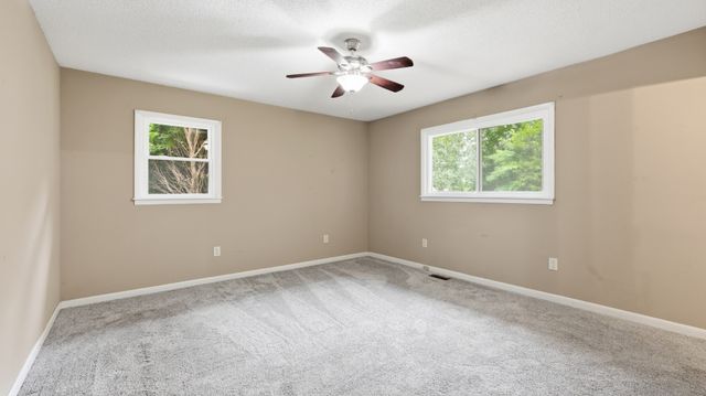 1109 McMahan St, Manchester, TN 37355