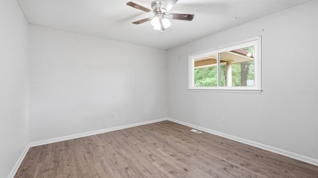 1109 McMahan St, Manchester, TN 37355