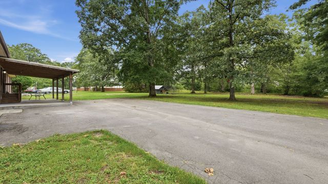 1109 McMahan St, Manchester, TN 37355