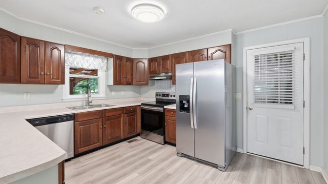1109 McMahan St, Manchester, TN 37355