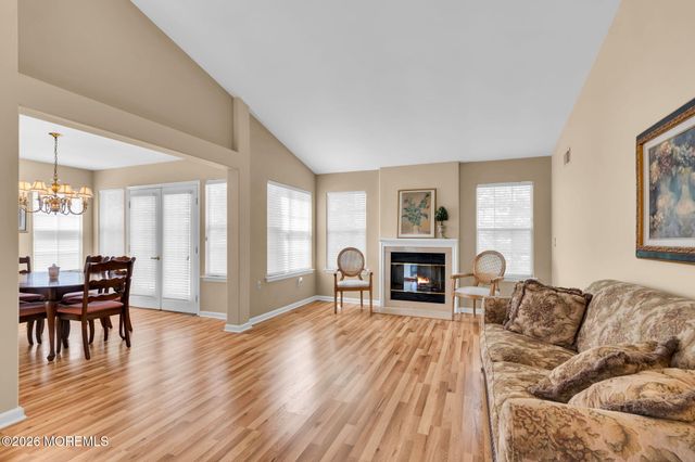 1082A Buckingham Drive, Manchester, NJ 08759