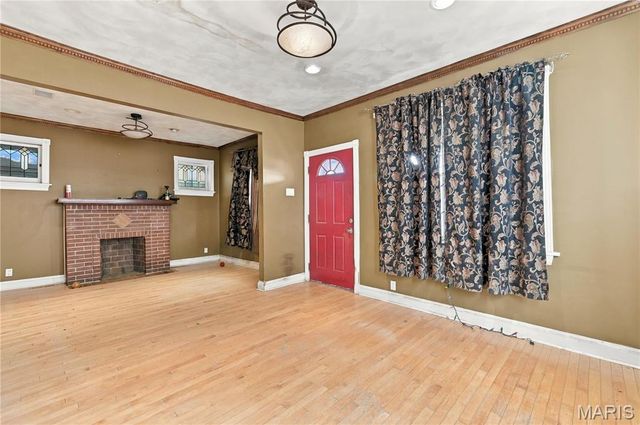 5435 Bates Street, St Louis, MO 63116