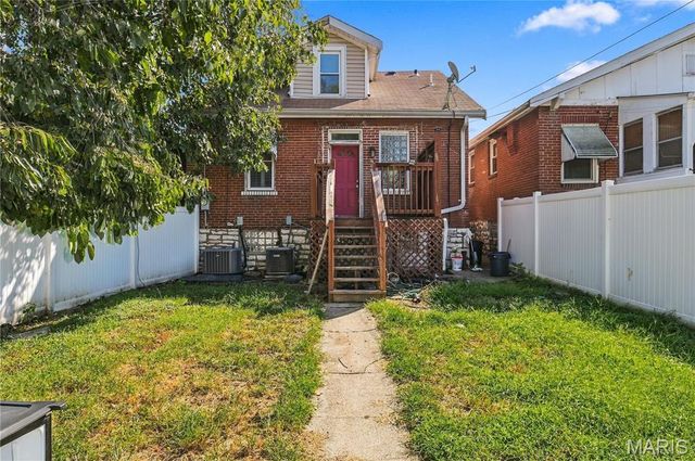 5435 Bates Street, St Louis, MO 63116