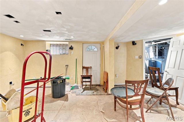 5435 Bates Street, St Louis, MO 63116