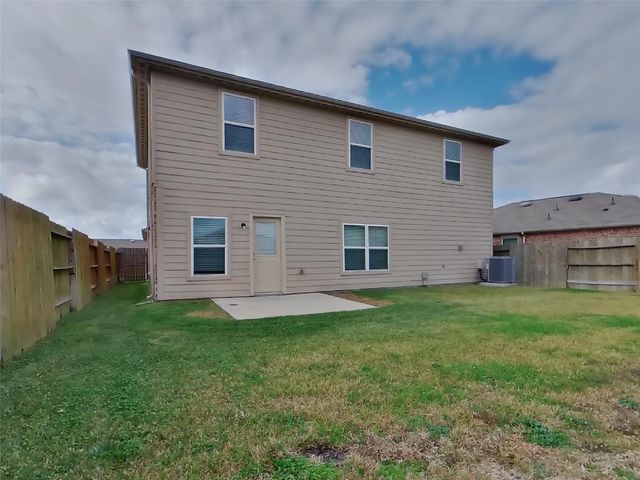 536 Red Dusk Paint Drive, La Marque, TX 77568