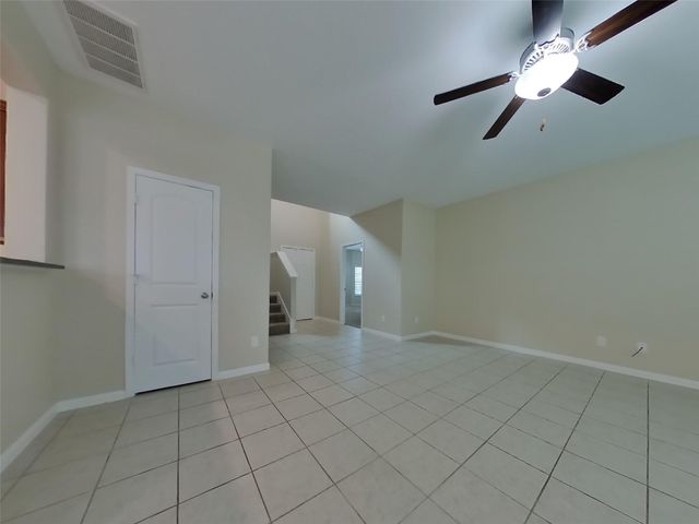 536 Red Dusk Paint Drive, La Marque, TX 77568