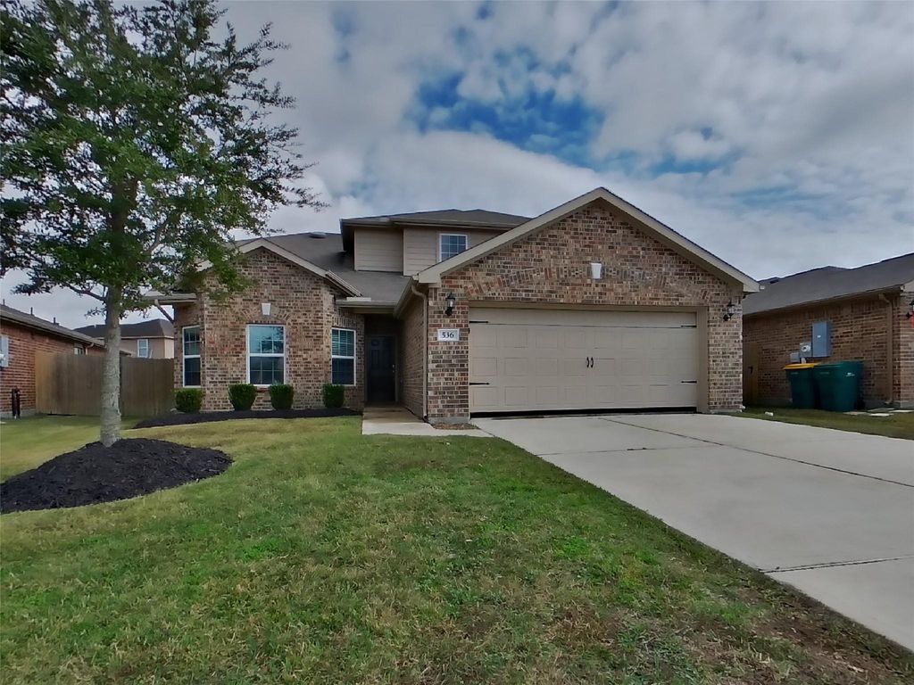 536 Red Dusk Paint Drive, La Marque, TX 77568