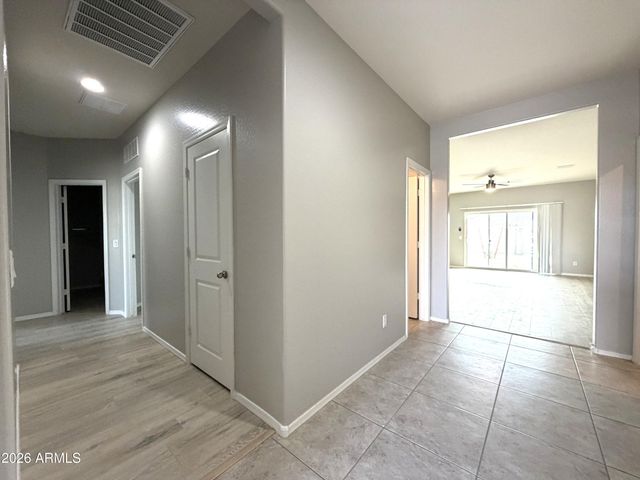 1039 W BEACON Drive, Casa Grande, AZ 85122