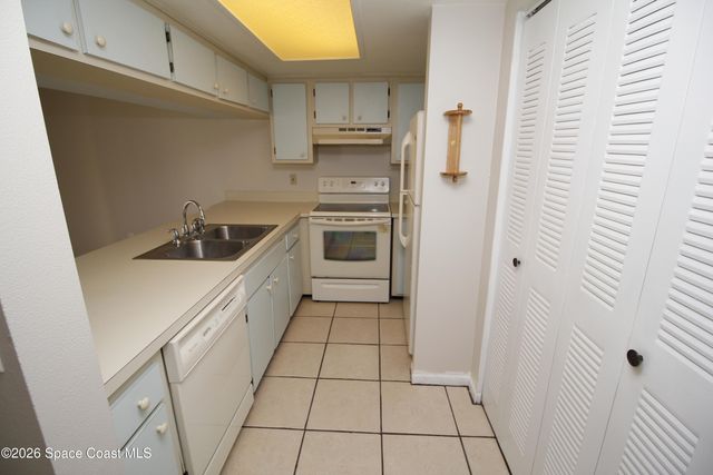 1051 Clearmont Street NE 102-1, Palm Bay, FL 32905