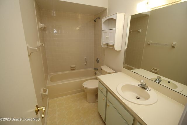 1051 Clearmont Street NE 102-1, Palm Bay, FL 32905