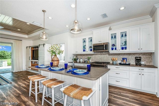 4519 Centaurus CIR, Naples, FL 34120