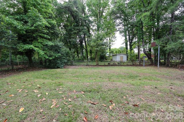 5001 Springview Road, Charlotte, NC 28213