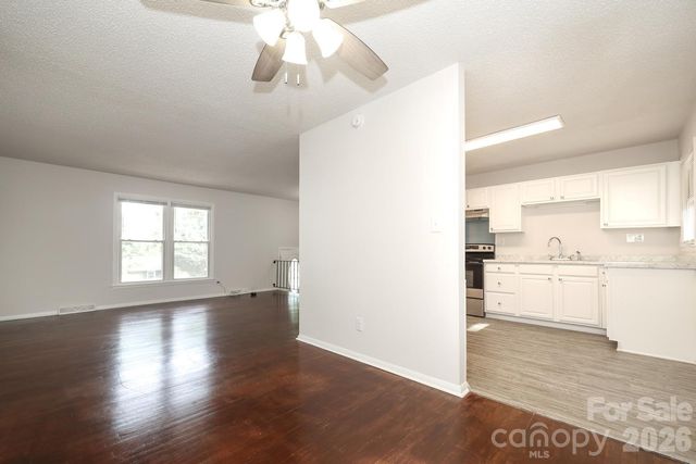 5001 Springview Road, Charlotte, NC 28213