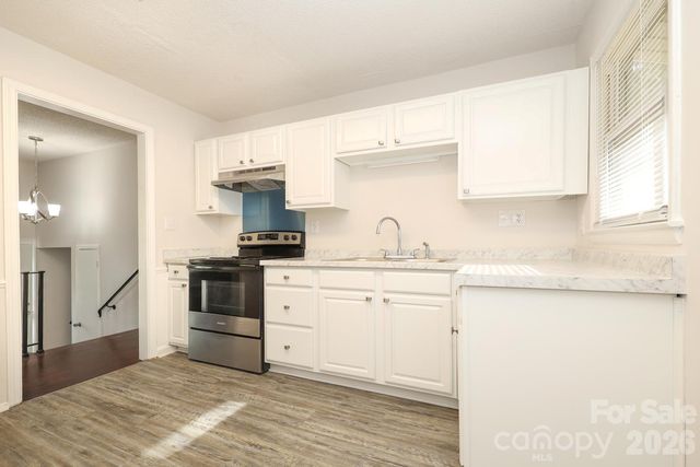 5001 Springview Road, Charlotte, NC 28213