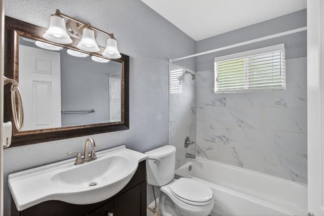 7239 Felipe Ct, Citrus Heights, CA 95621