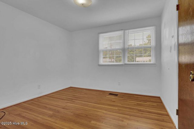 412 Seminole Trail, Jacksonville, NC 28540