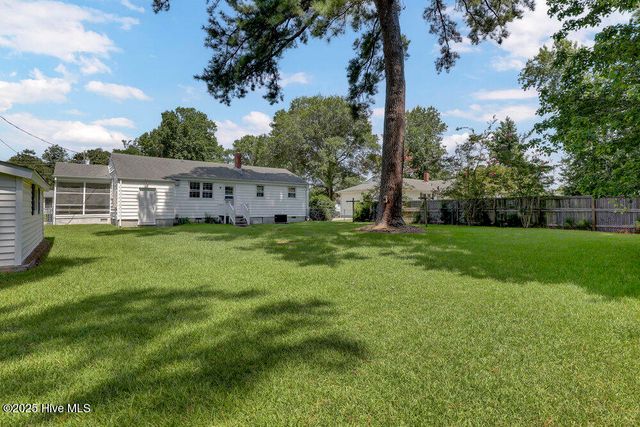 412 Seminole Trail, Jacksonville, NC 28540