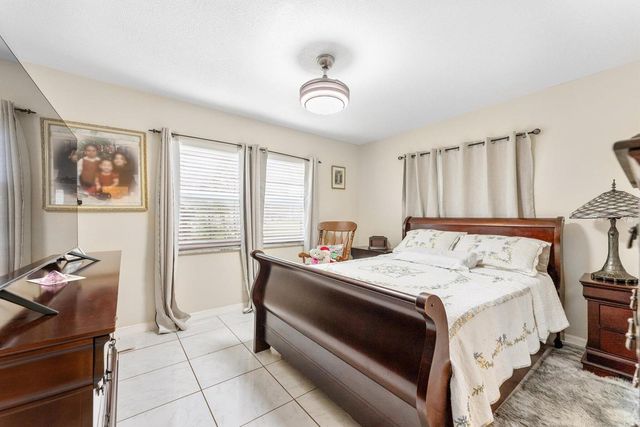 5713 NW 84th Terrace, Tamarac, FL 33321