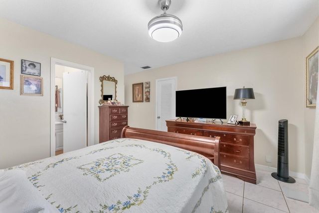 5713 NW 84th Terrace, Tamarac, FL 33321