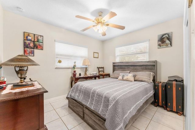 5713 NW 84th Terrace, Tamarac, FL 33321