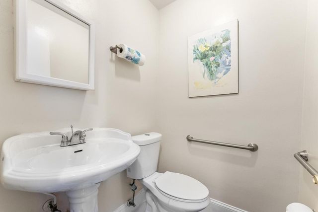 5713 NW 84th Terrace, Tamarac, FL 33321
