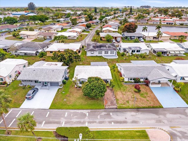 5713 NW 84th Terrace, Tamarac, FL 33321