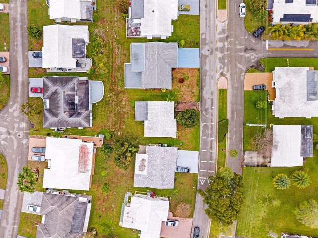 5713 NW 84th Terrace, Tamarac, FL 33321