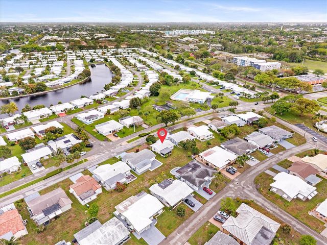 5713 NW 84th Terrace, Tamarac, FL 33321