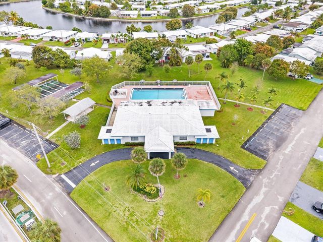 5713 NW 84th Terrace, Tamarac, FL 33321