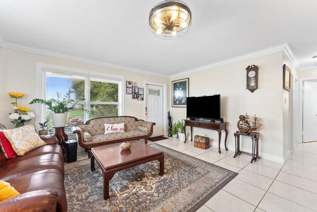5713 NW 84th Terrace, Tamarac, FL 33321