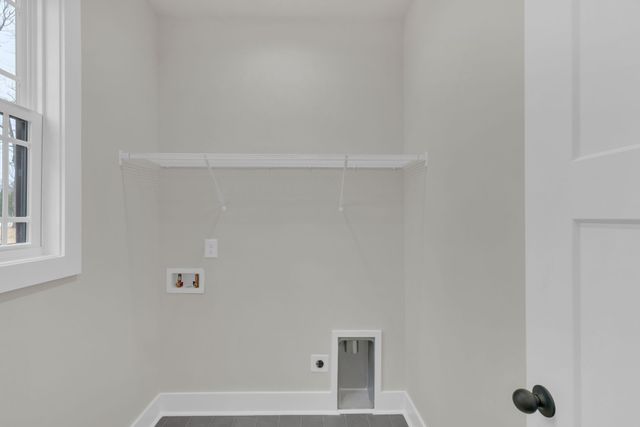 1303 Athens Rd, Lebanon, TN 37087