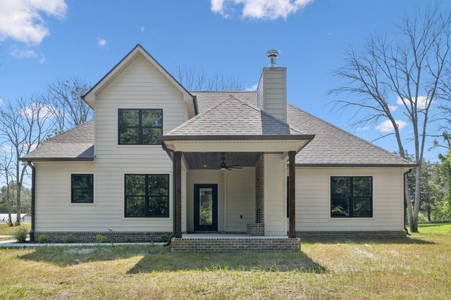 1303 Athens Rd, Lebanon, TN 37087